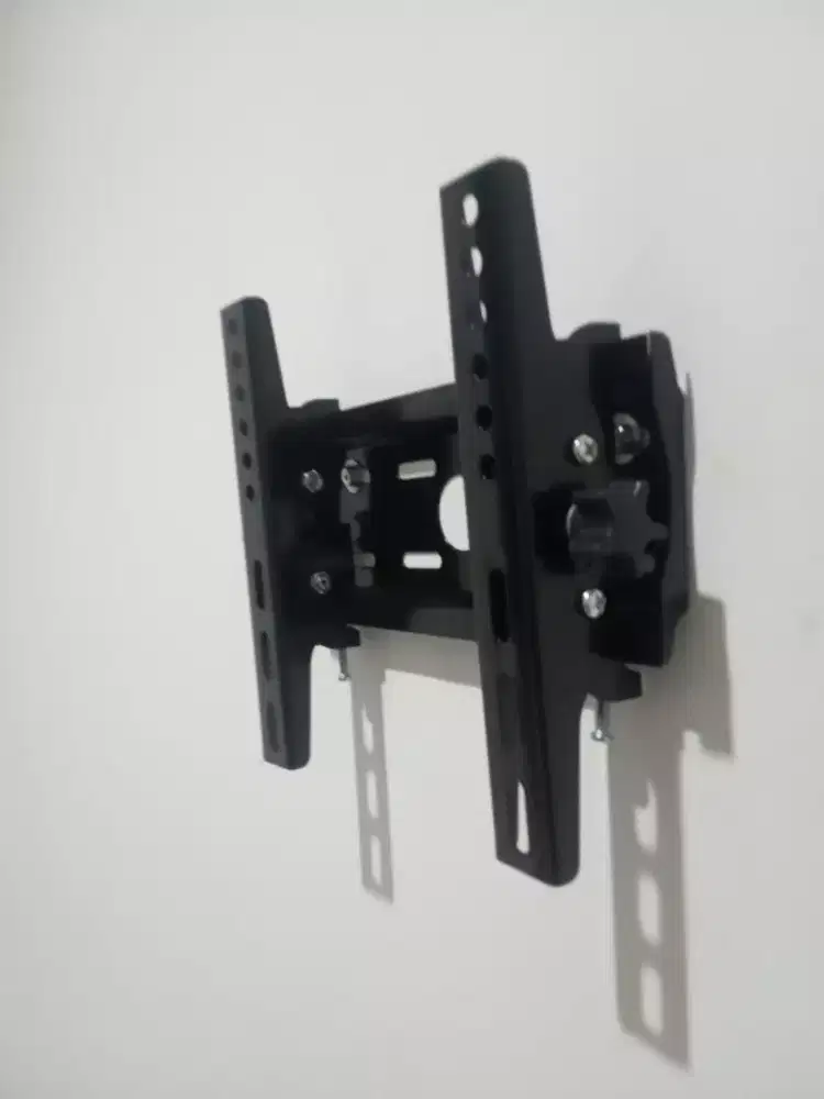 Bracket TV led 19-43 inci + pasang