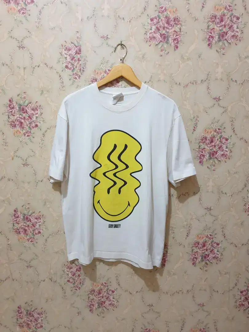 Mulus .authentic kaos .shirt smiley size M