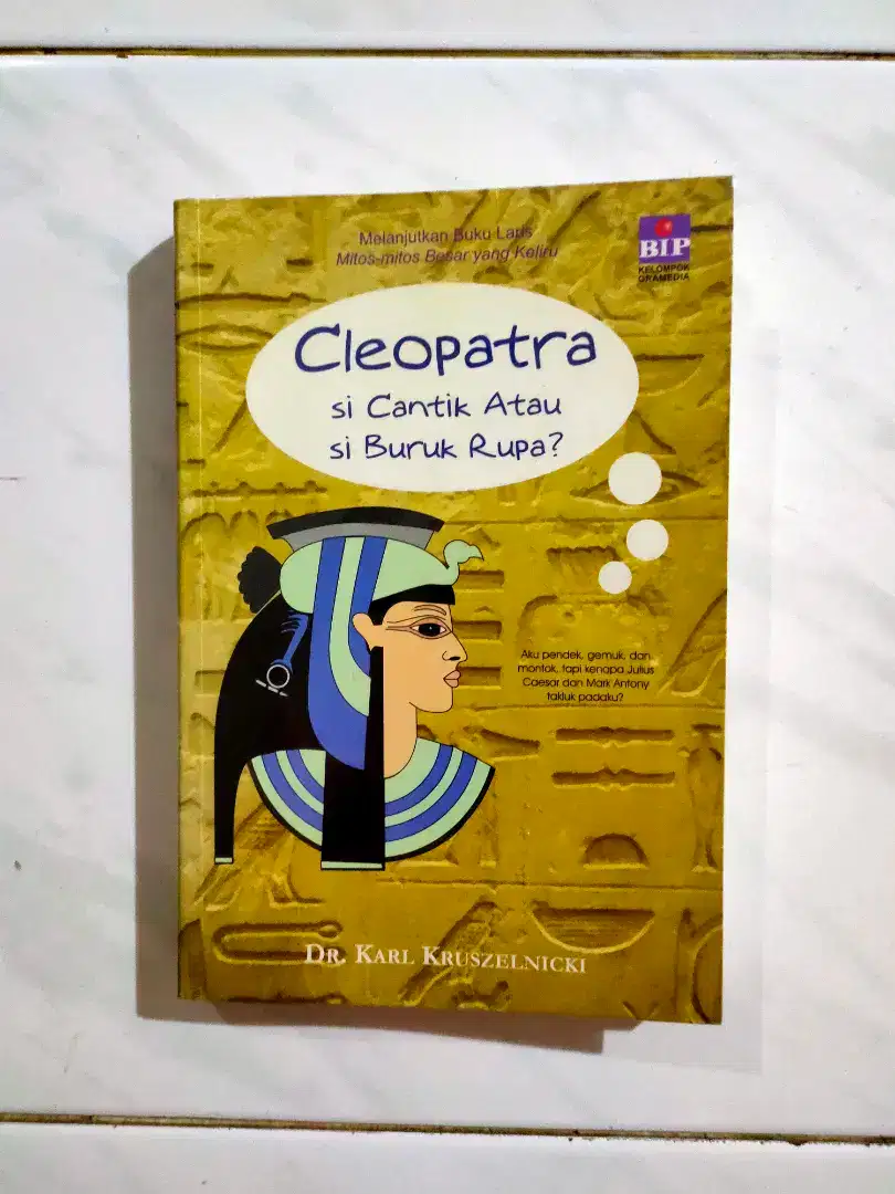 Buku cleopatra sicantik atau siburuk rupa