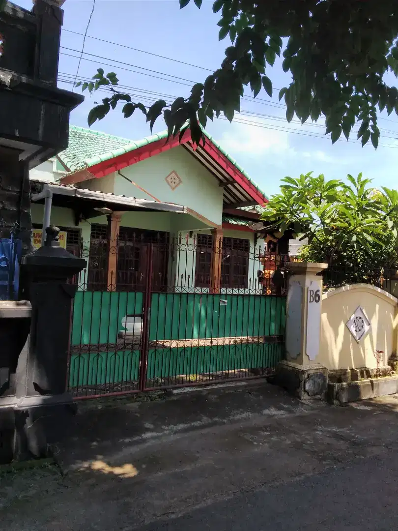 RUMAH BESAR 3ARE  HARGA MENAWAN LINGKUNGAN MUSLIM CAKRA UTARA