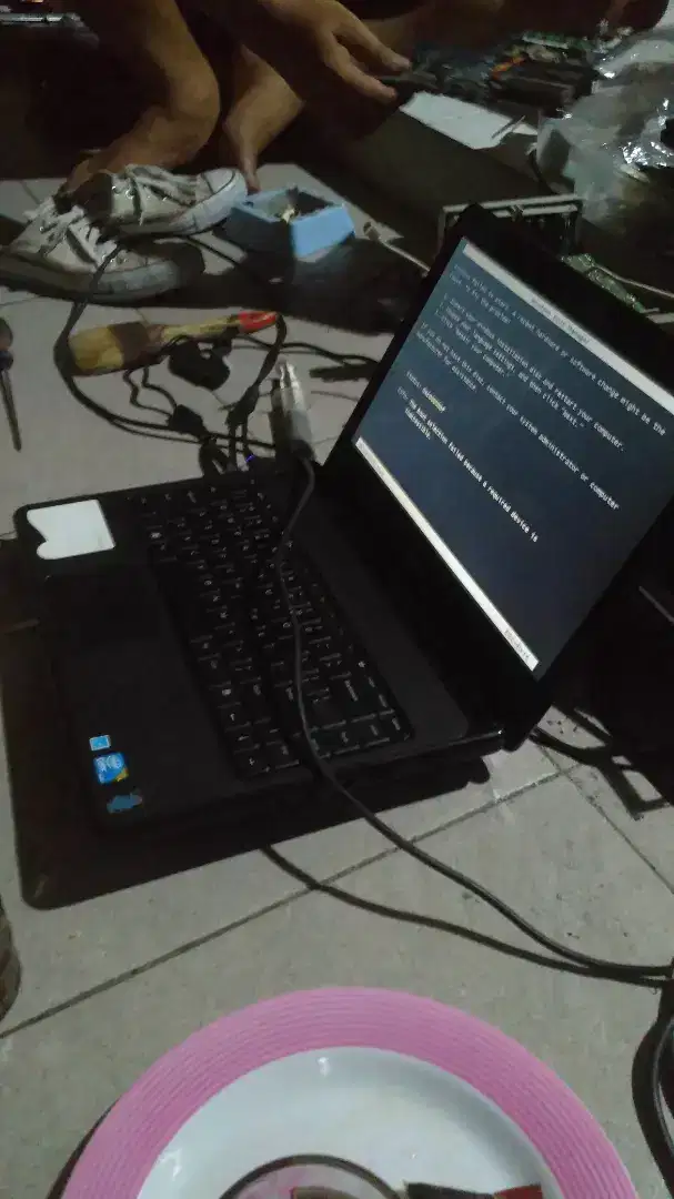 Di beli laptop rusak,minus atau mati