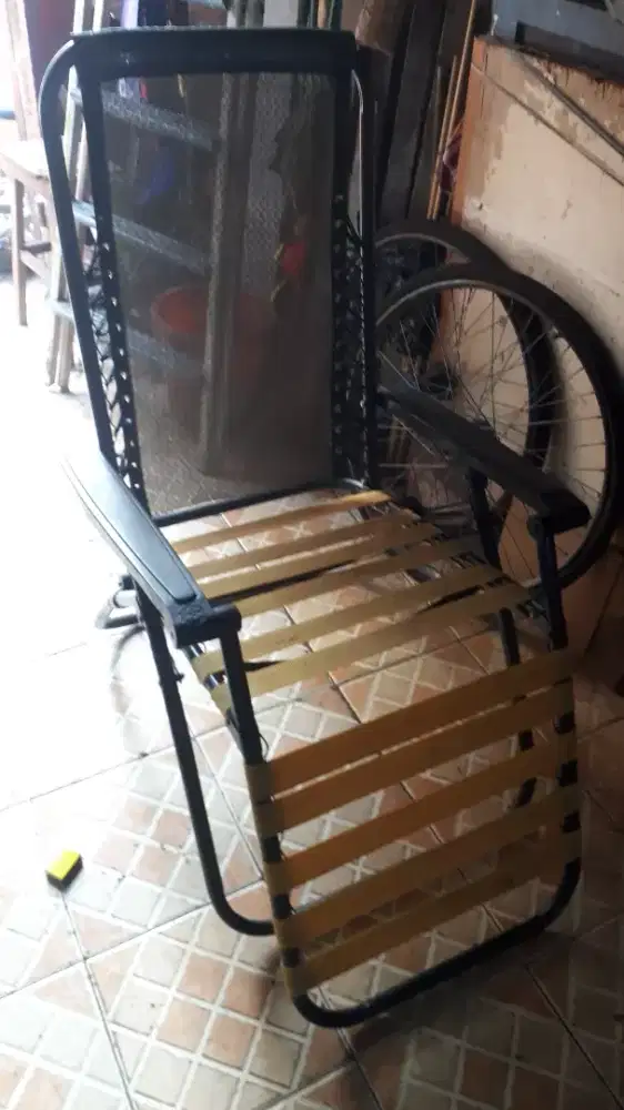 Se bh kursi mls bs byk fungsi/lipat Cocok utk ortu kond bgs skl cptdpt