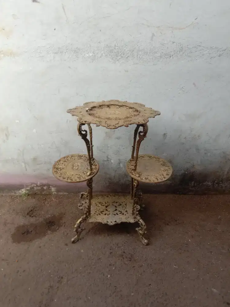 Meja Besi Antik Jadul Lawas Meja Standing Eropa