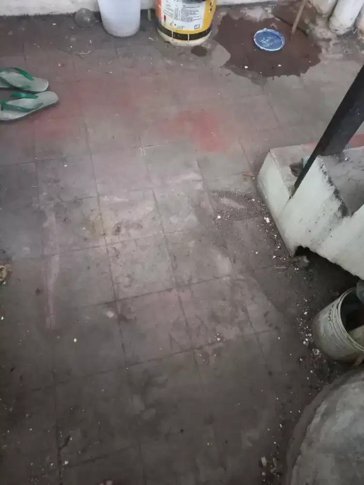 Bersih bersih Segala Kerak Lantai maupun Kamar Mandi