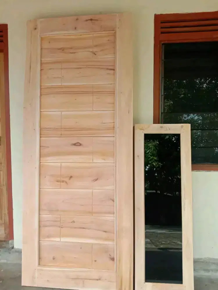PINTU MINIMALIS MAHONI