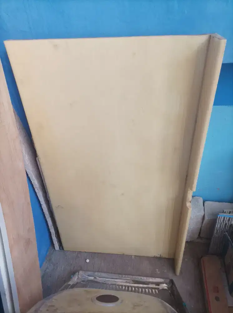 Meja kitchenset ACRYLIC kw1 masihbmulus tdk ada somplak/rusak kw no 1