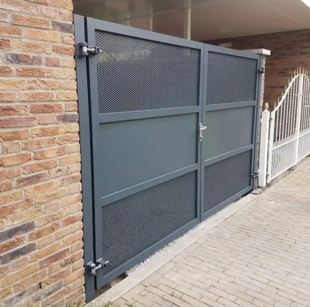 Pagar dorong minimalis perforated