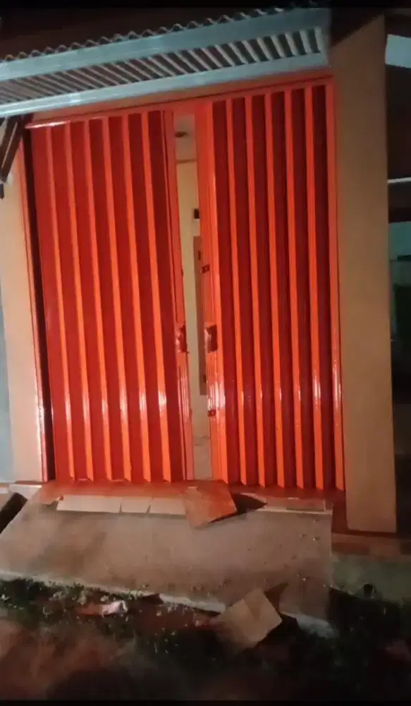 Folding gate dan rolling door