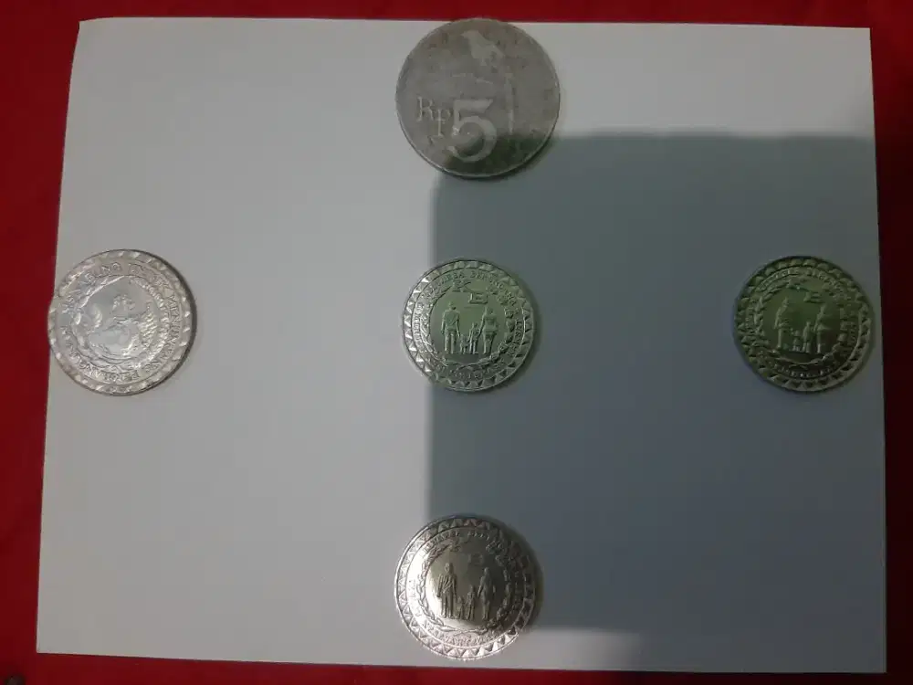 Dijual uang koin rupiah
