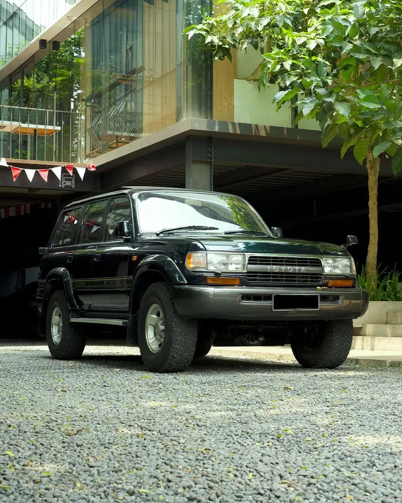 Legenda Jalanan: Panduan Lengkap Membeli Toyota Land Cruiser VX 80 Bekas