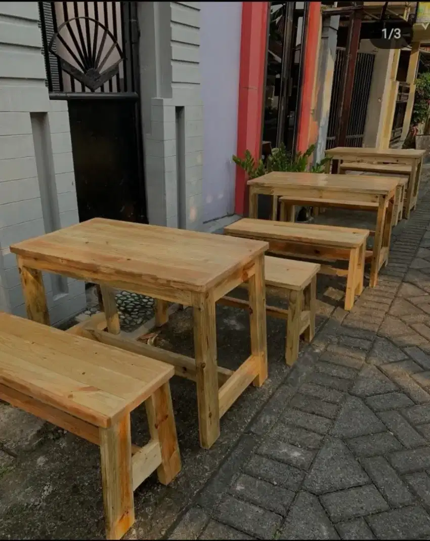 Meja warkop / kedai