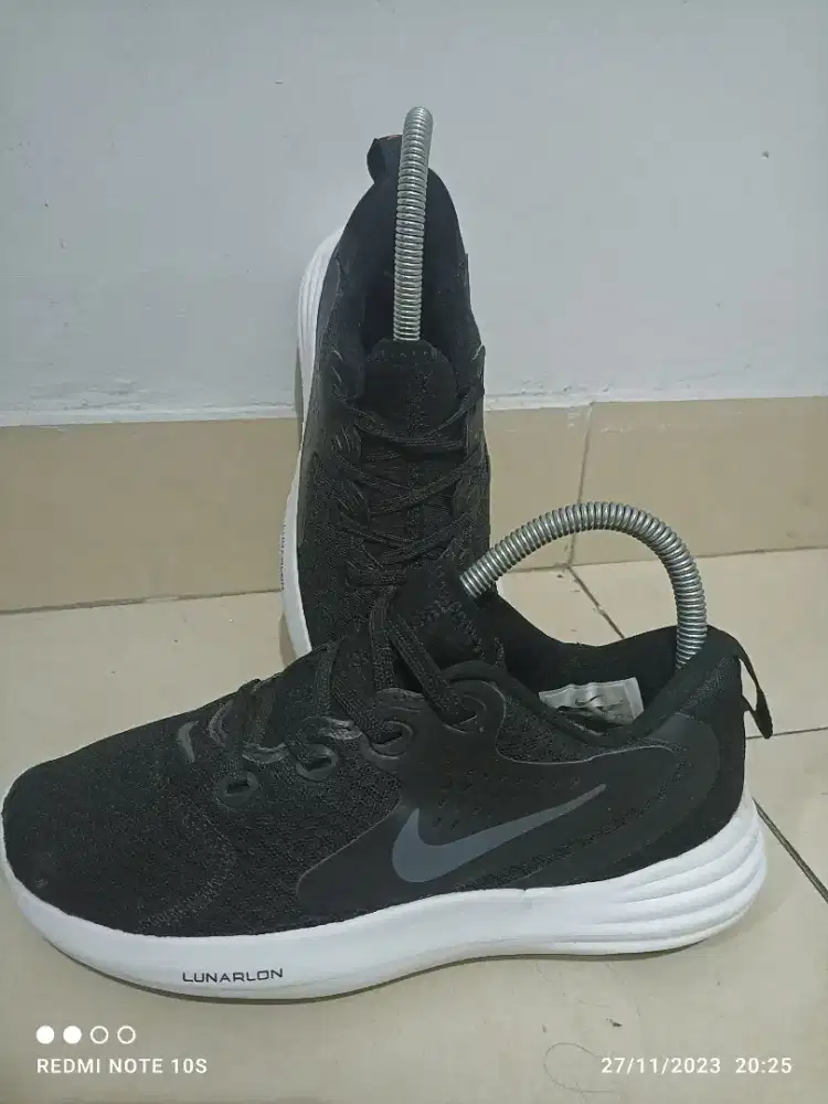 Sepatu Nike lunarlon original sz 36 like new