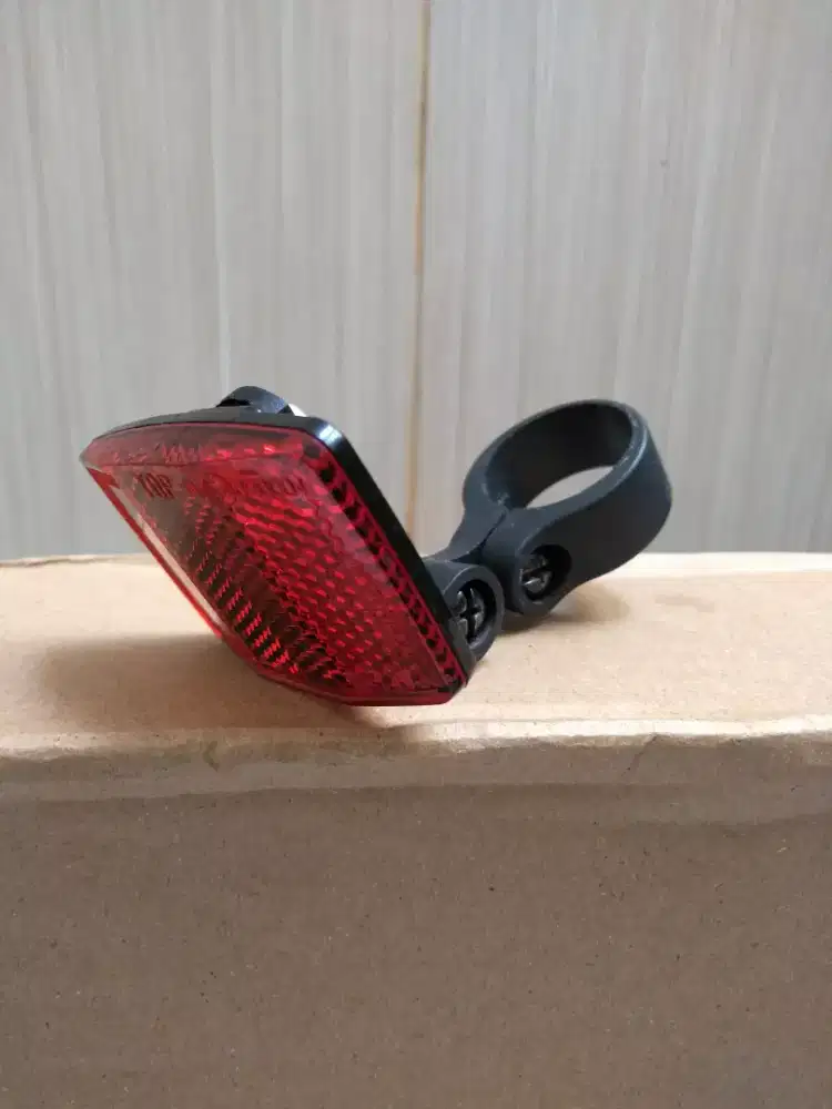 Reflektor Sepeda. CAT EYE