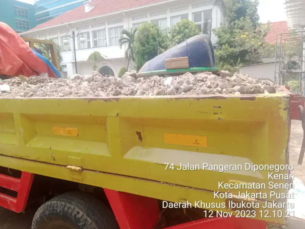 Jasa buang puing cikini