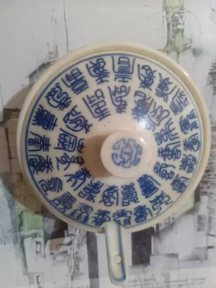 Mangkok antik keramik cina