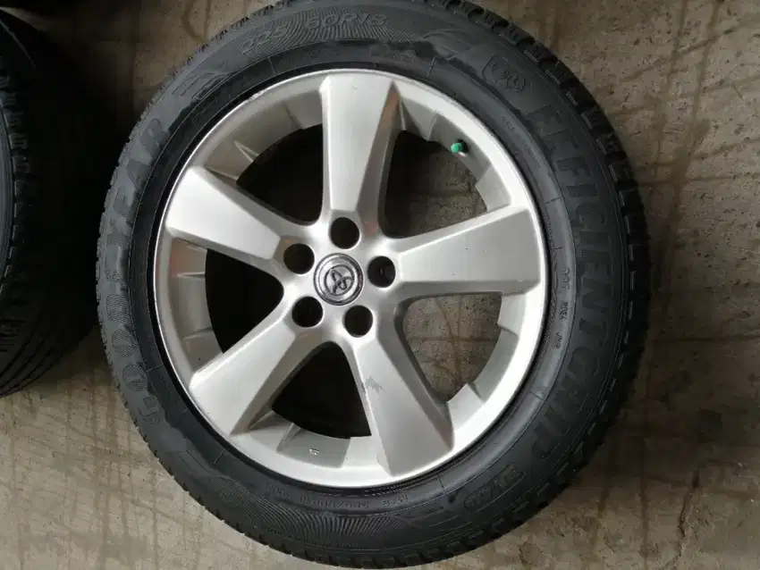 Velg + Ban Harrier Original Toyota R18