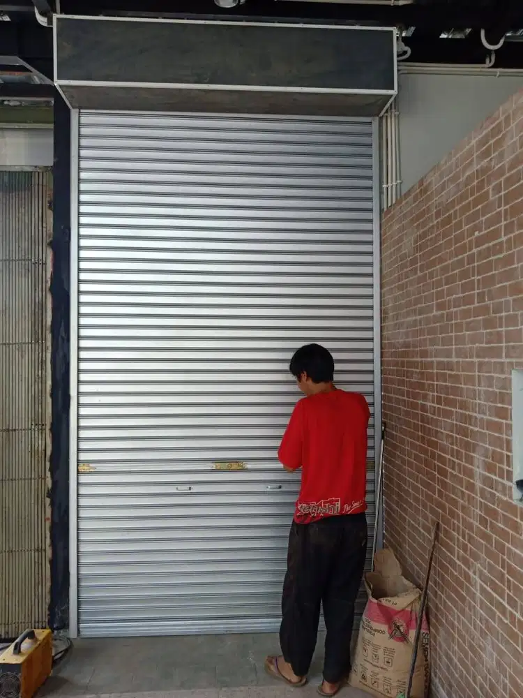 Rolling door otista raya