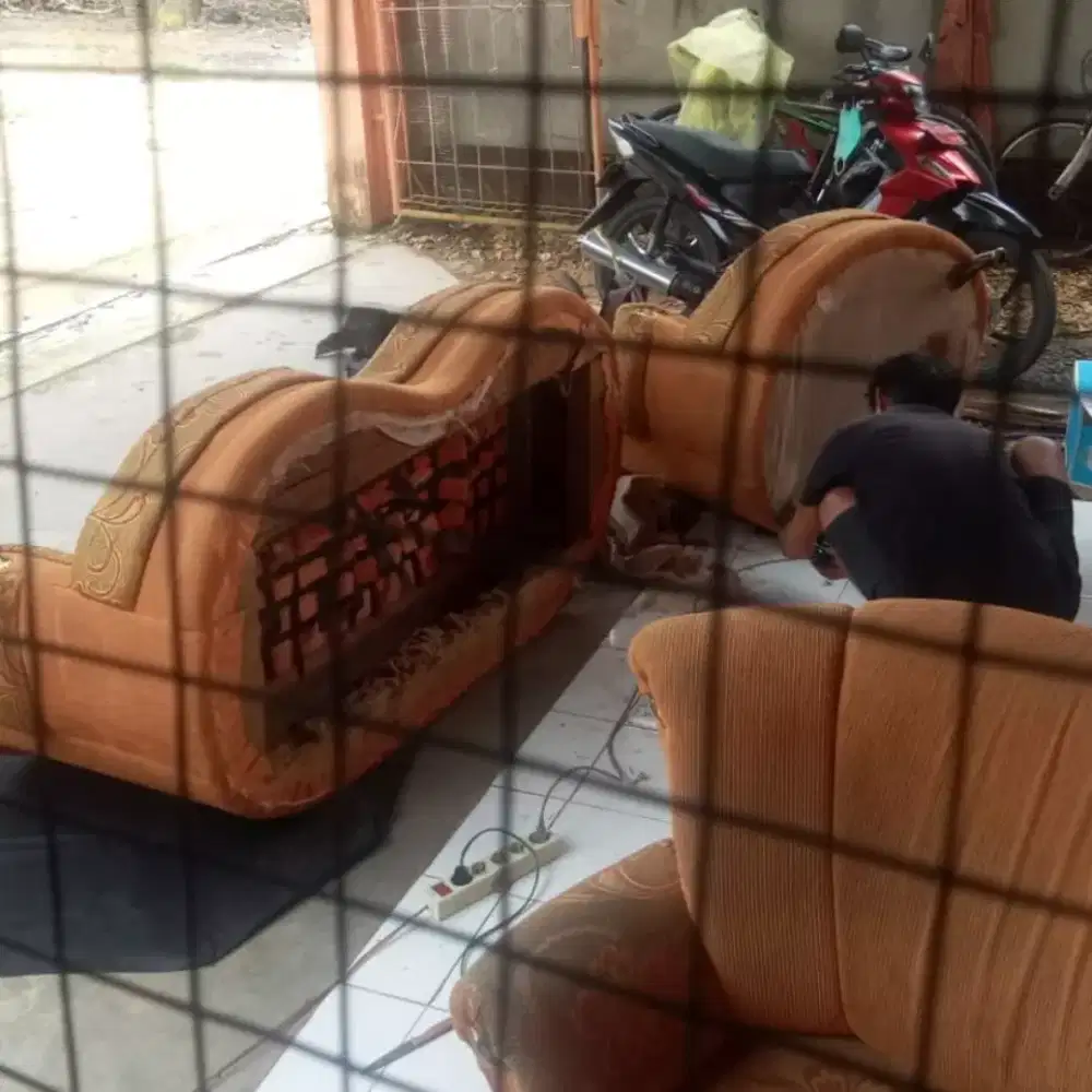 Ahli service dan berbaikan sofa kursi jok dll