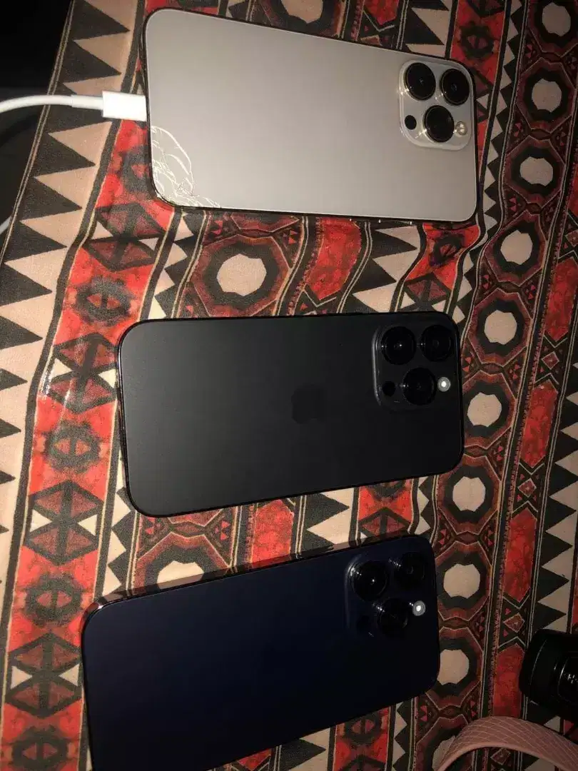 Di cari hp rusak untuk di beli