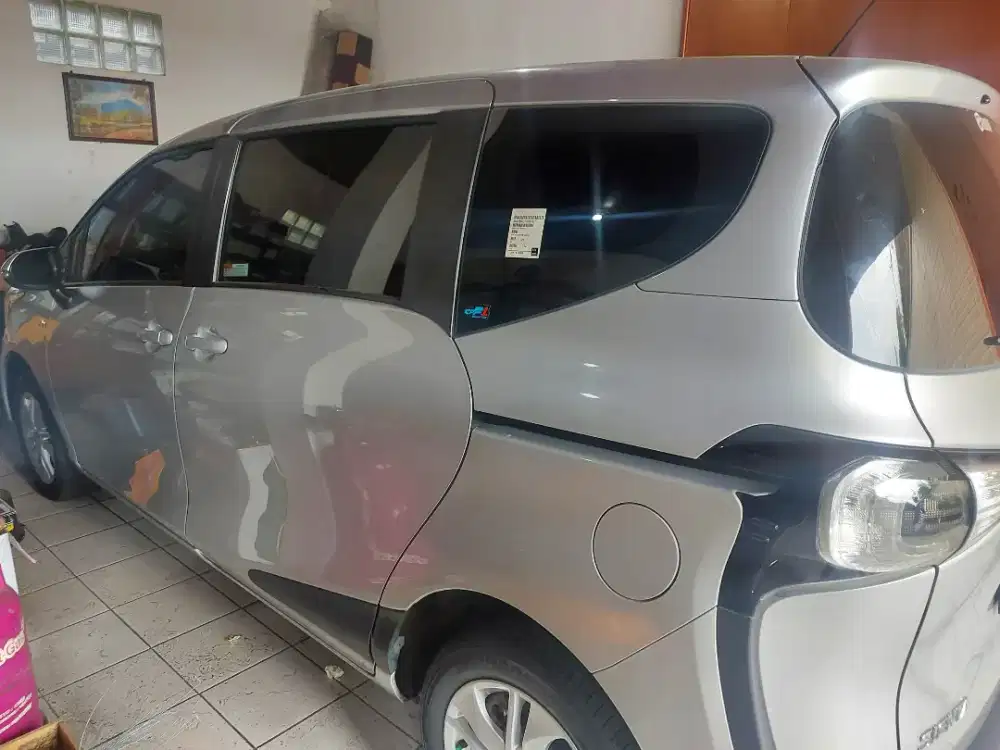 kaca film mobil panggilan