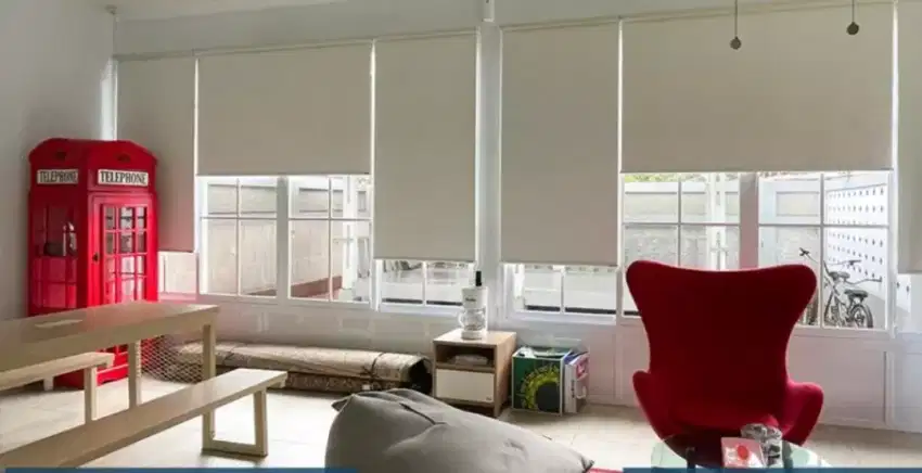 Roller blinds jendela minimalis