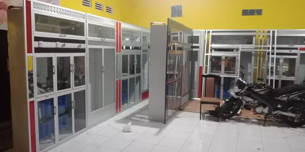 Agen partisi depot galon