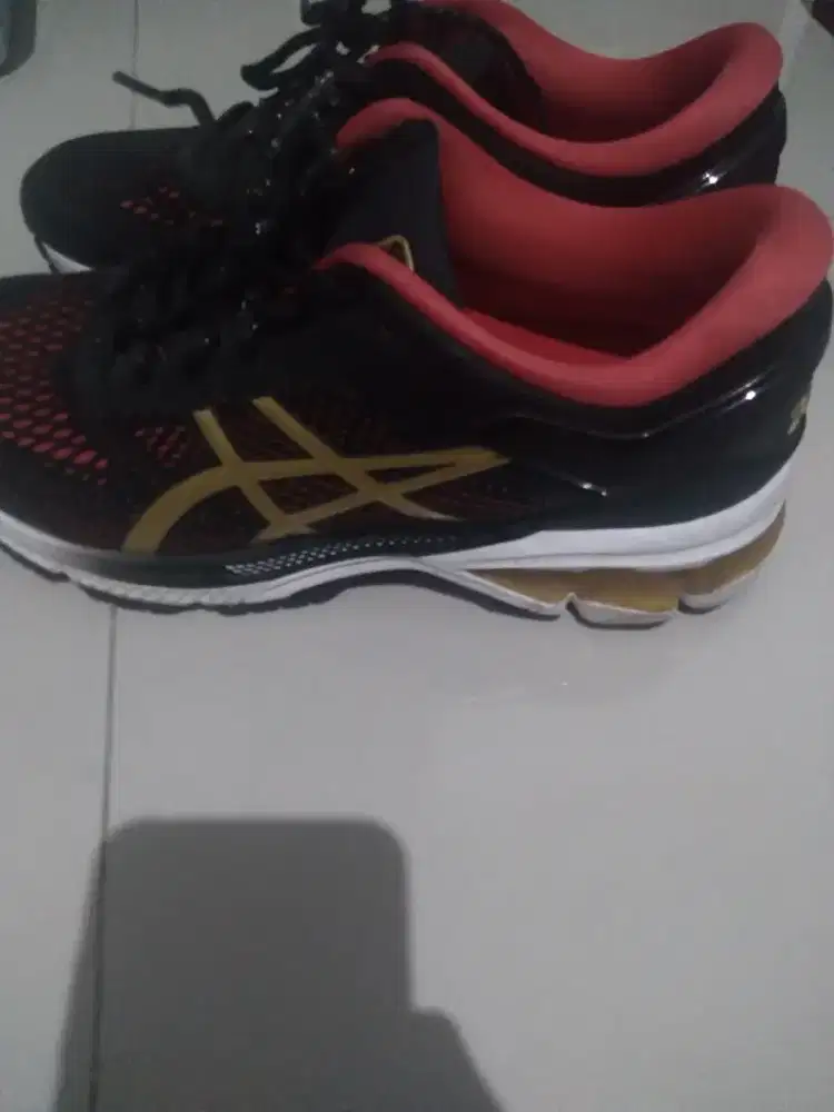 Sepatu cheap asics original