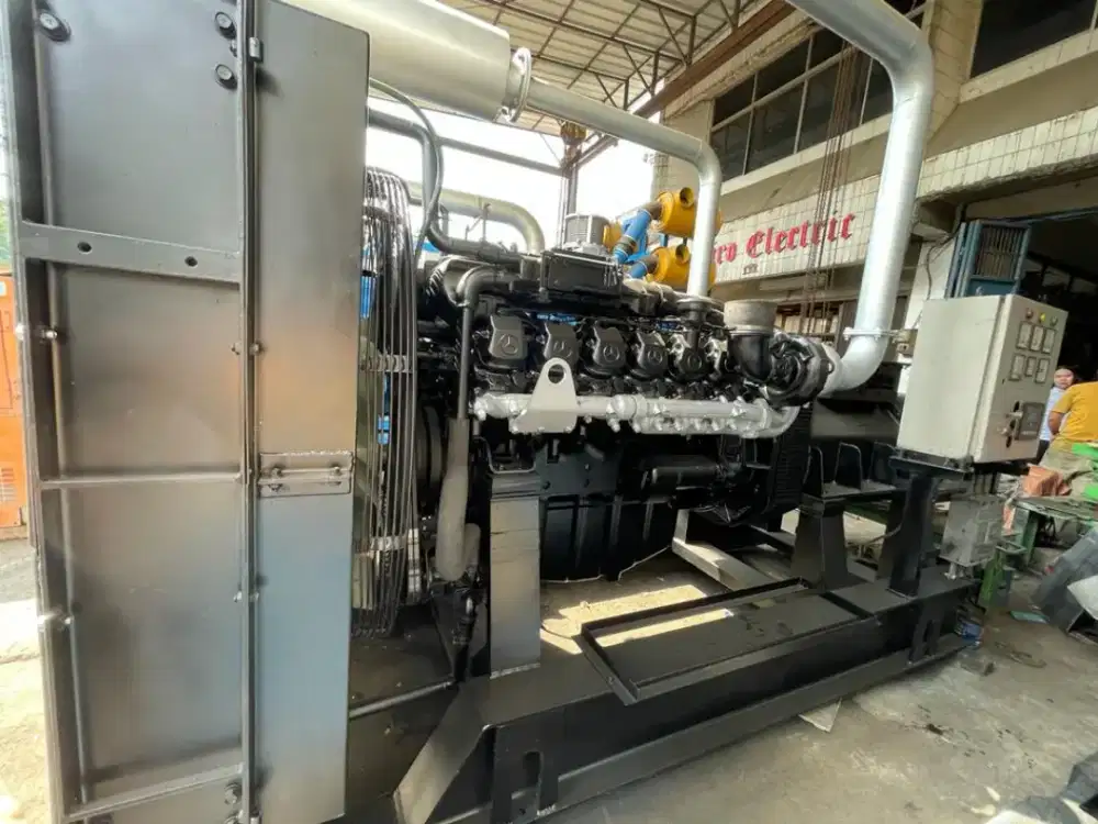 Mesin Genset Mercy 500kva OM444LA open