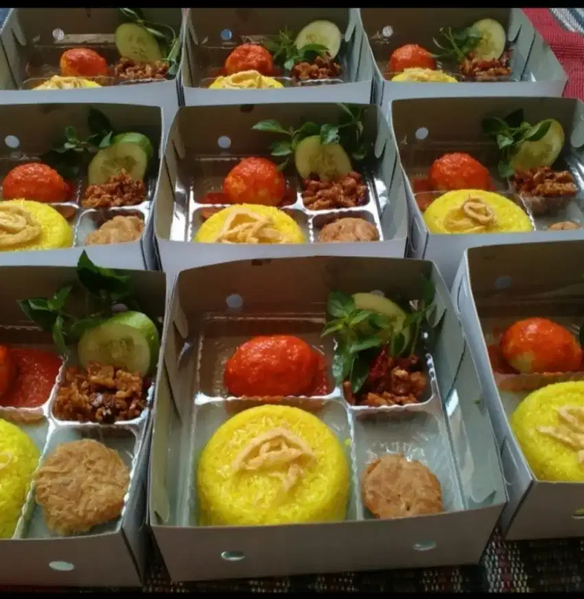 Paket Nasi Kuning Box Premium Paling Lezat