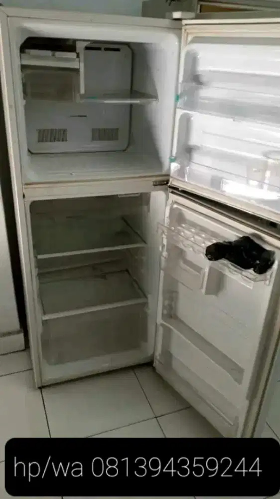 Menampung kulkas rusak/mati