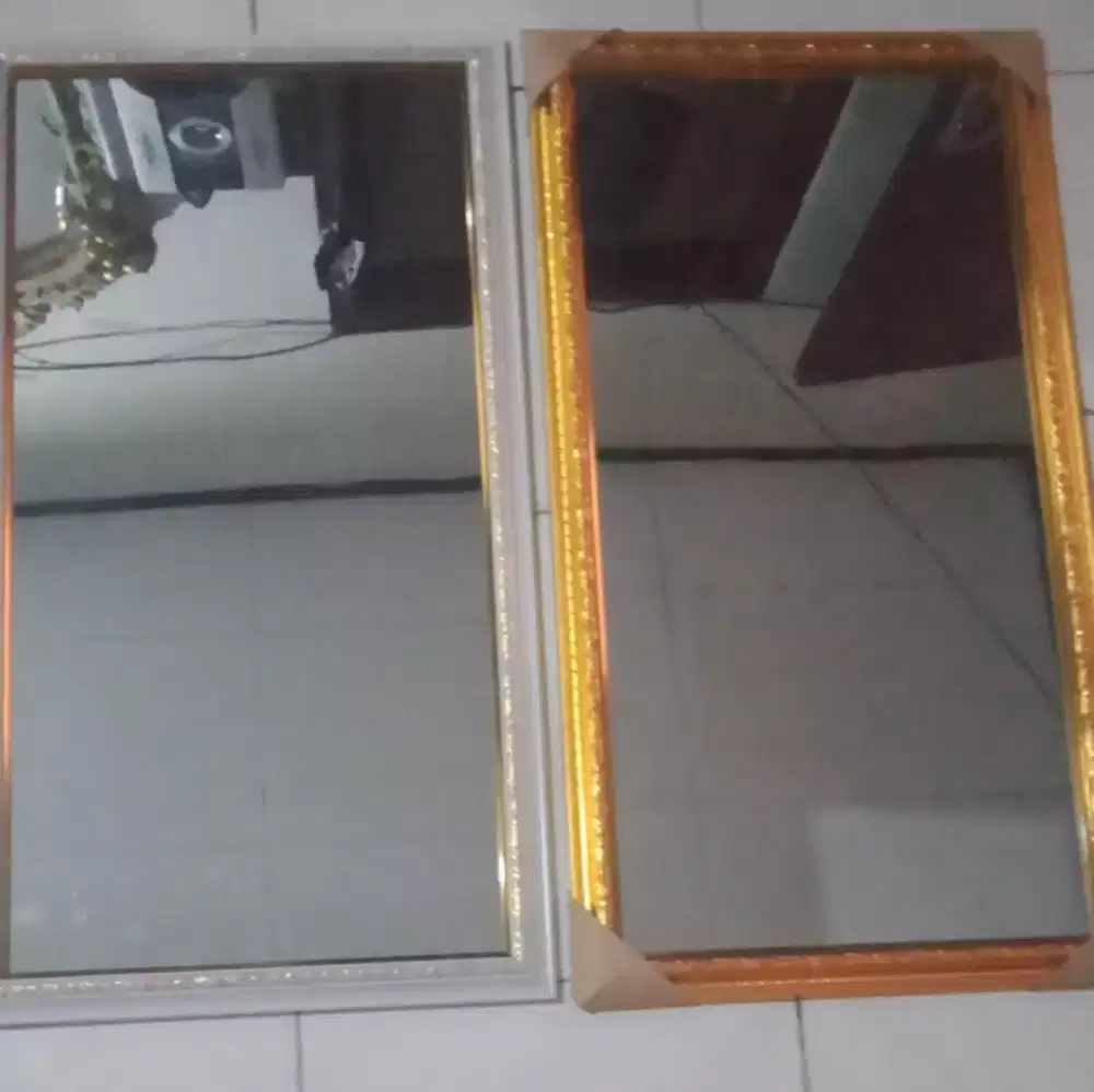 cermin dinding dan tembok