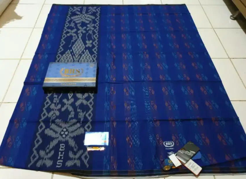 Sarung Exclusive BHS Classic KWG Gold dan Silver