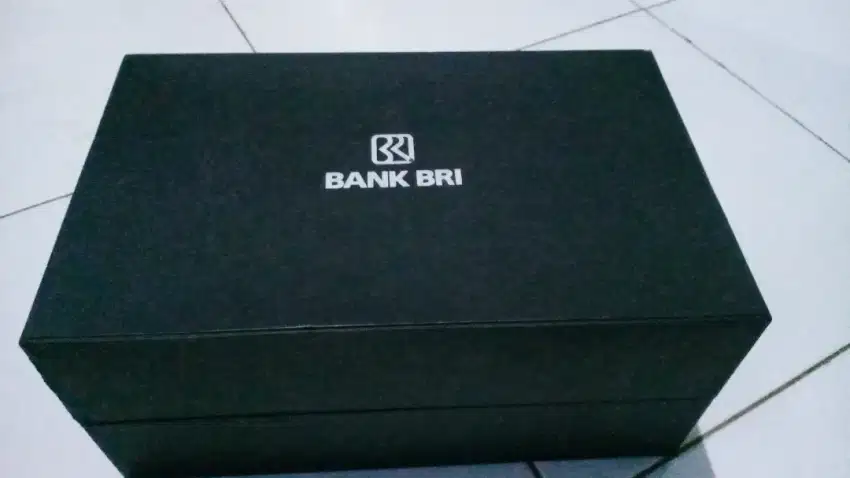 Mug dan teko cantik souvenir BUMN bri.