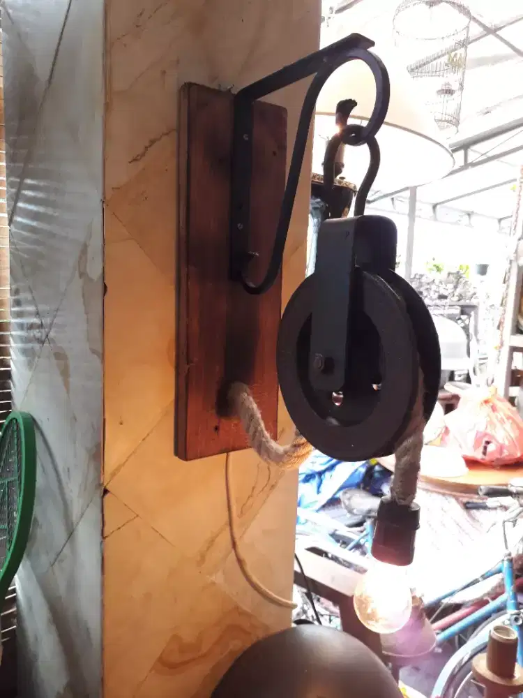 Lampu kerekan sumur jadul antik vintage