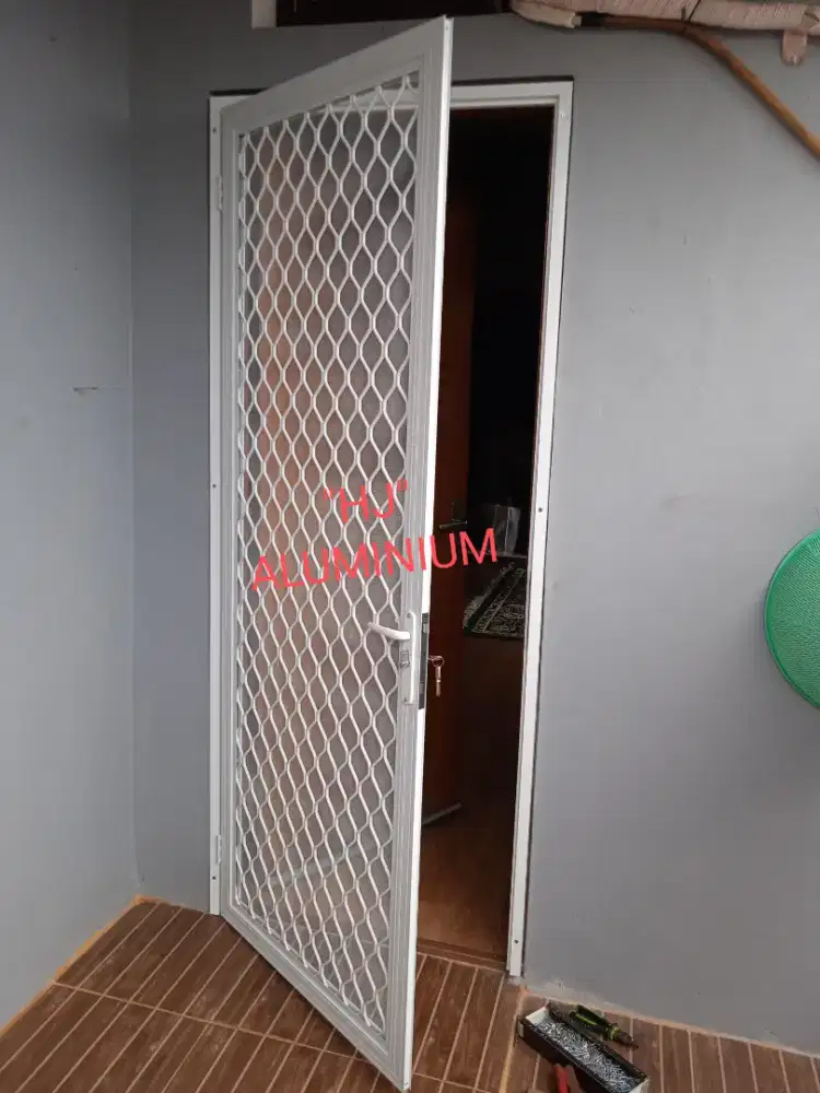 PINTU KASA NYAMUK ALUMINIUM PINTU EXPANDA