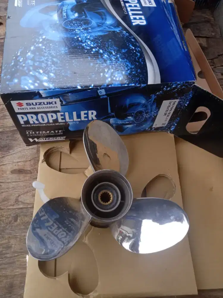 Kipas propeller mesin tempel suzuki outboard 100/150pk