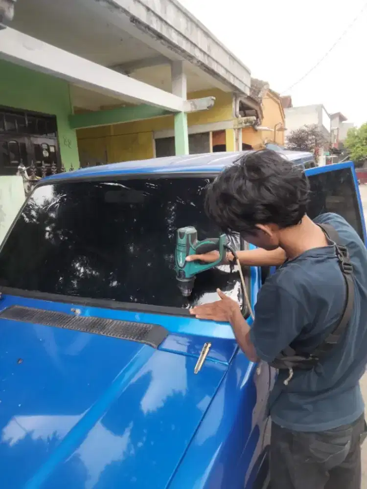bongkar pasang kaca film mobil