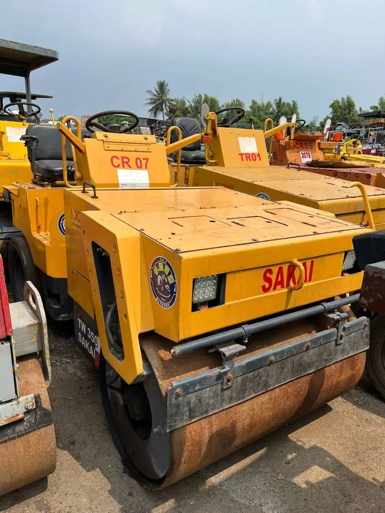Used Combination Roller Sakai TW350. Kap 3-4 ton. Ex Japan !