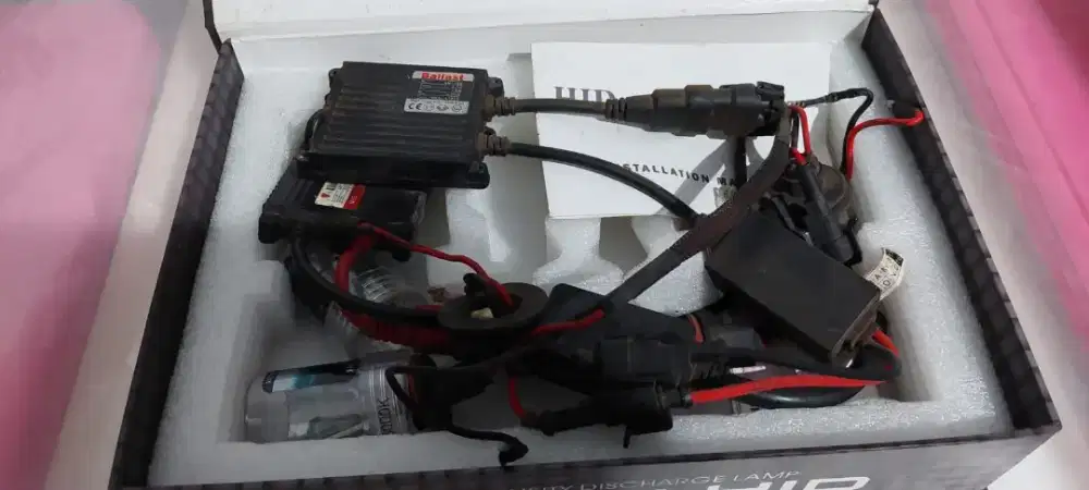 Lampu penerang mobil fortuner ori