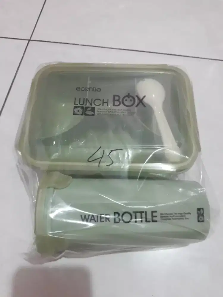 tempat nasi lunch box +air botol