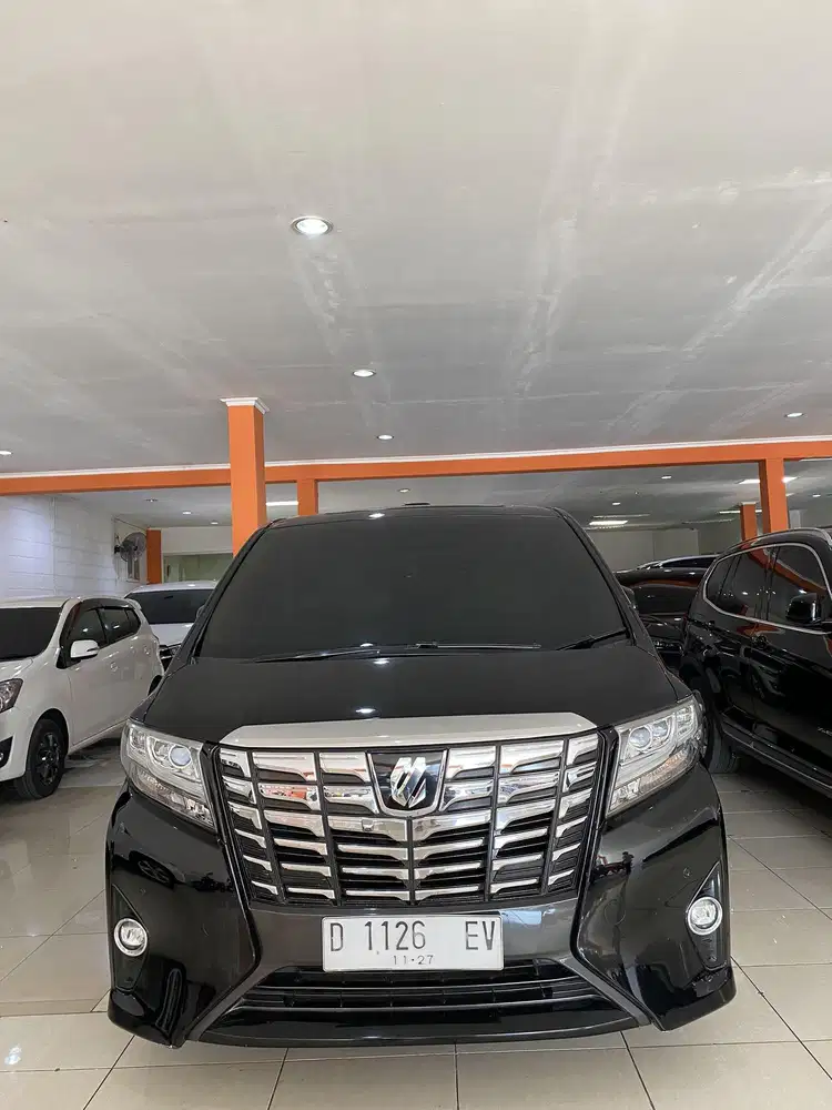 Toyota Alphard 2015 Bekas: Pilihan Mewah dengan Pertimbangan Matang