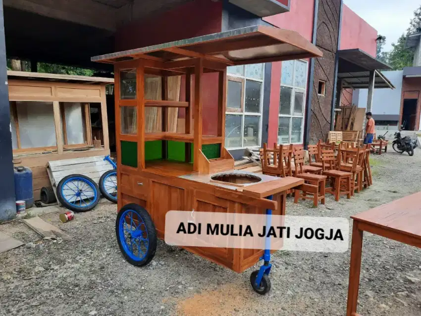 Gerobak bakmi jawa, angkringan, roti bakar