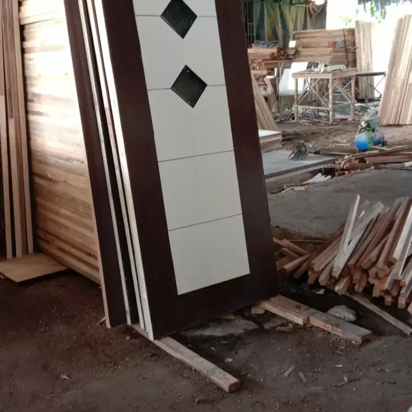 Daun pintu segala macam bahan