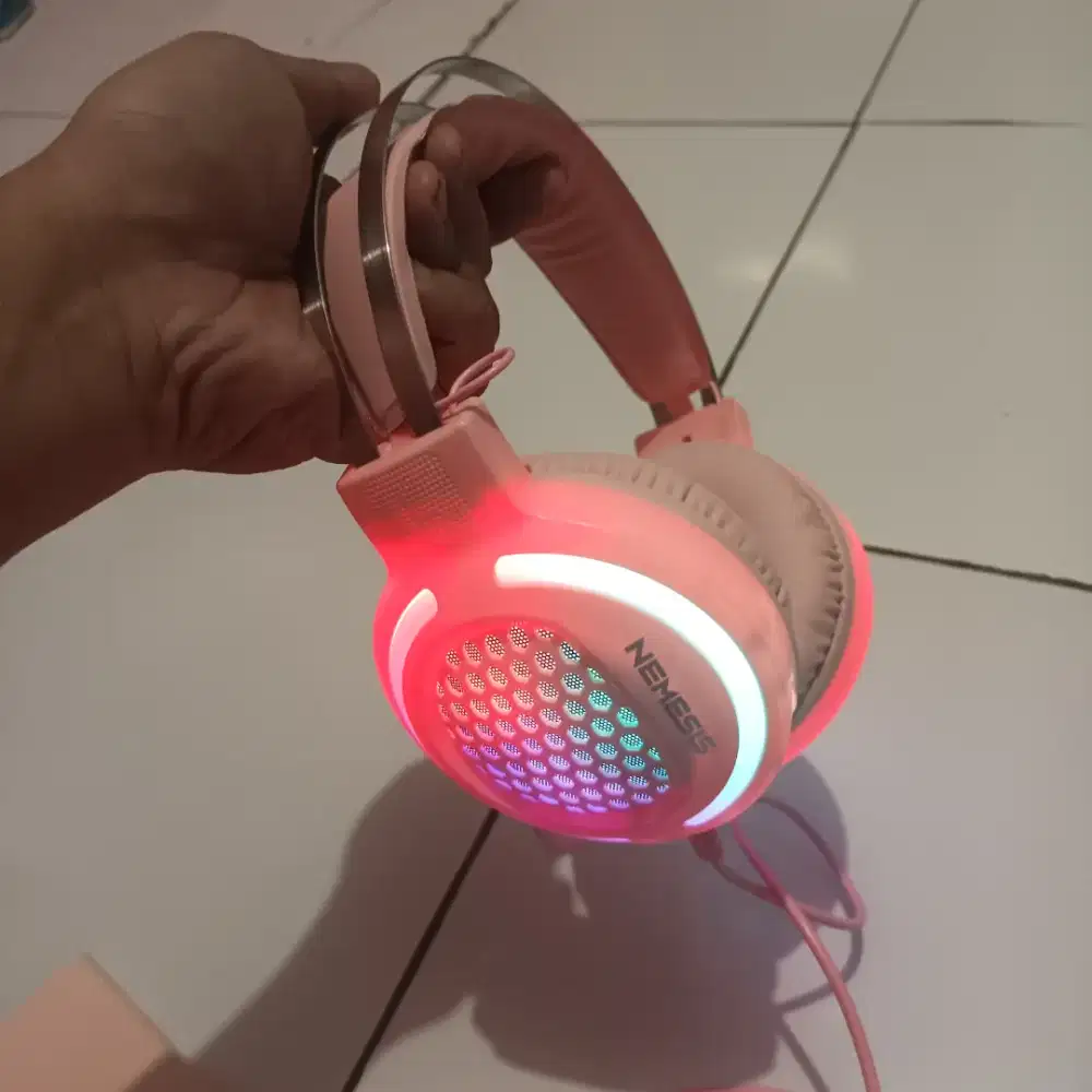 NYK Nemesis RGB headphone warna Pink Baru