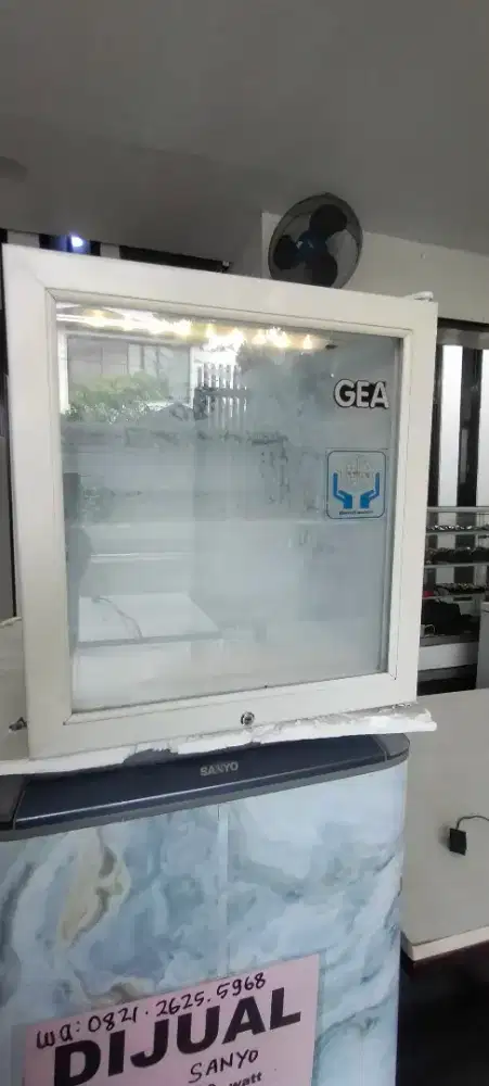Showcase GEA EXPO-50FD, 50 Liter, 50 Watt, SECOND SIAP PAKAI, Bandung