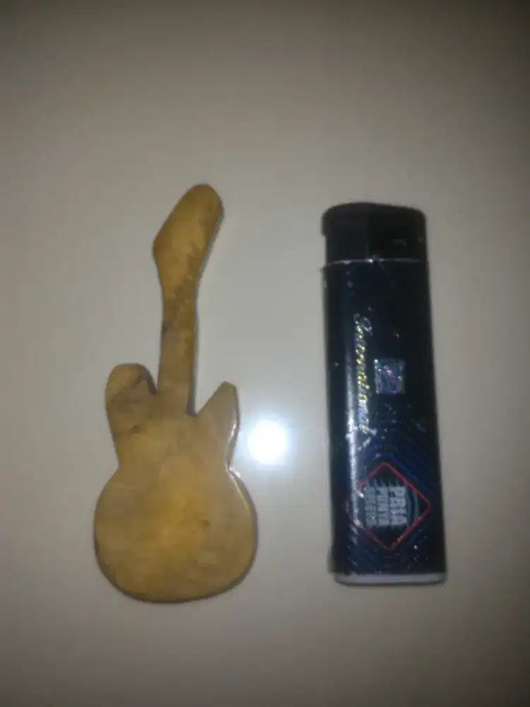 nstural batu akik bentuk gitar pola halus