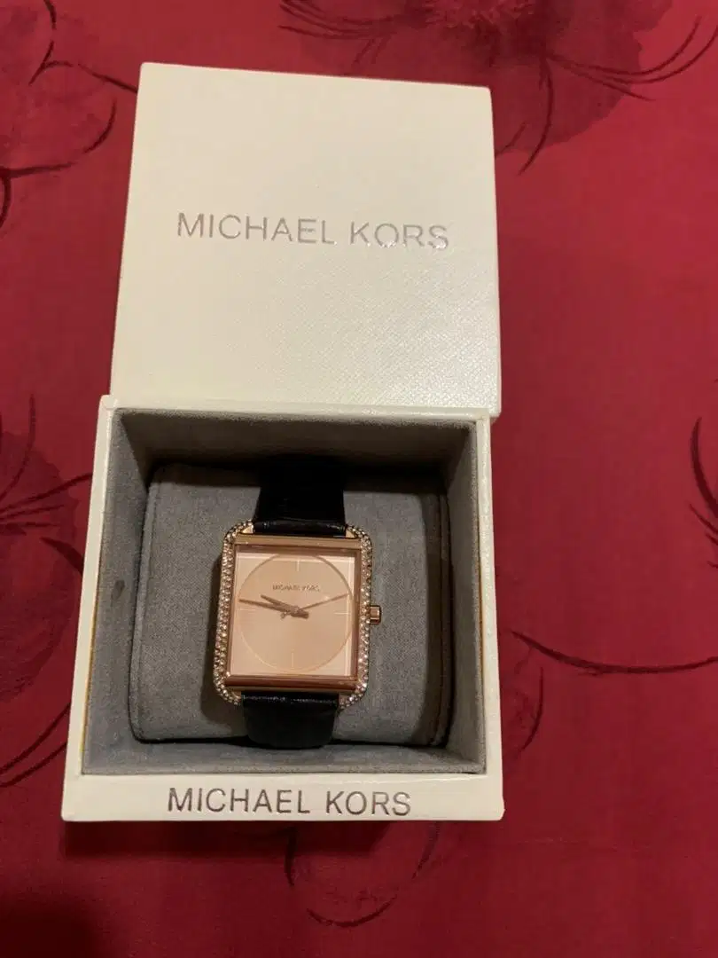 Jam tangan wanita michael kors