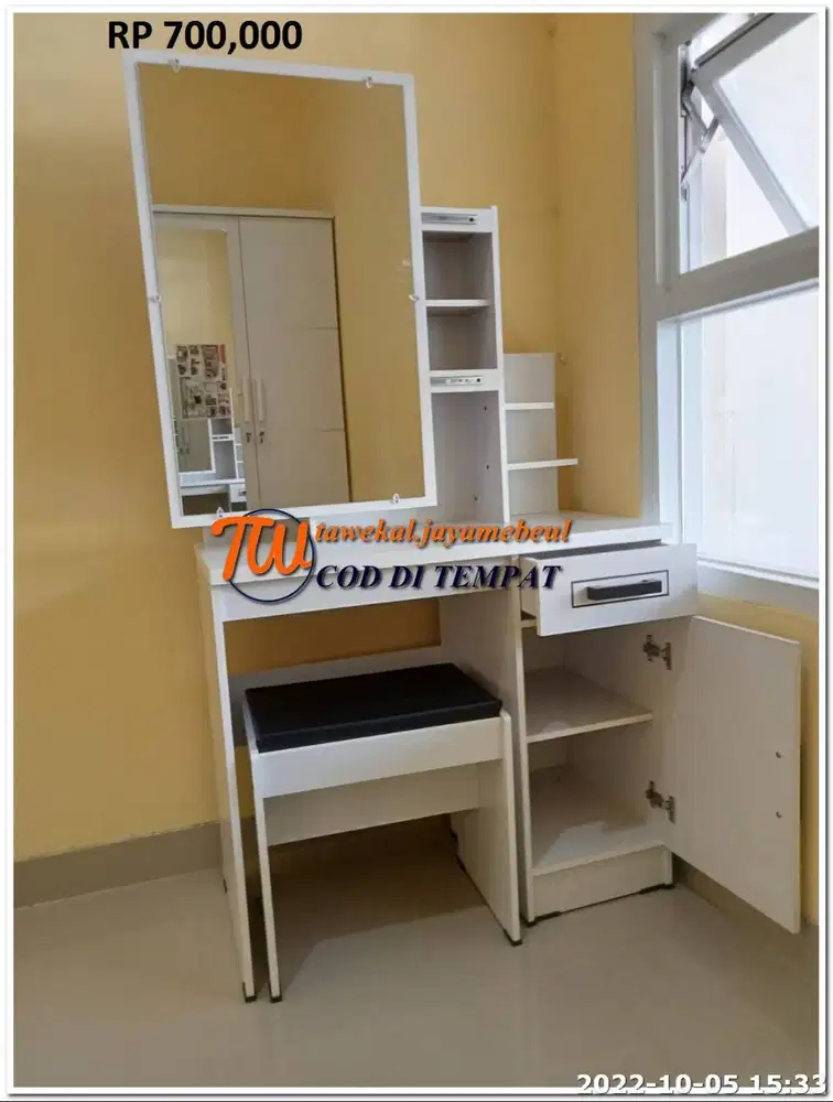 MEJA RIAS MINIMALIS BERAGAI MODEL MEJA KECANTIKA MEJA RIAS LAMPU