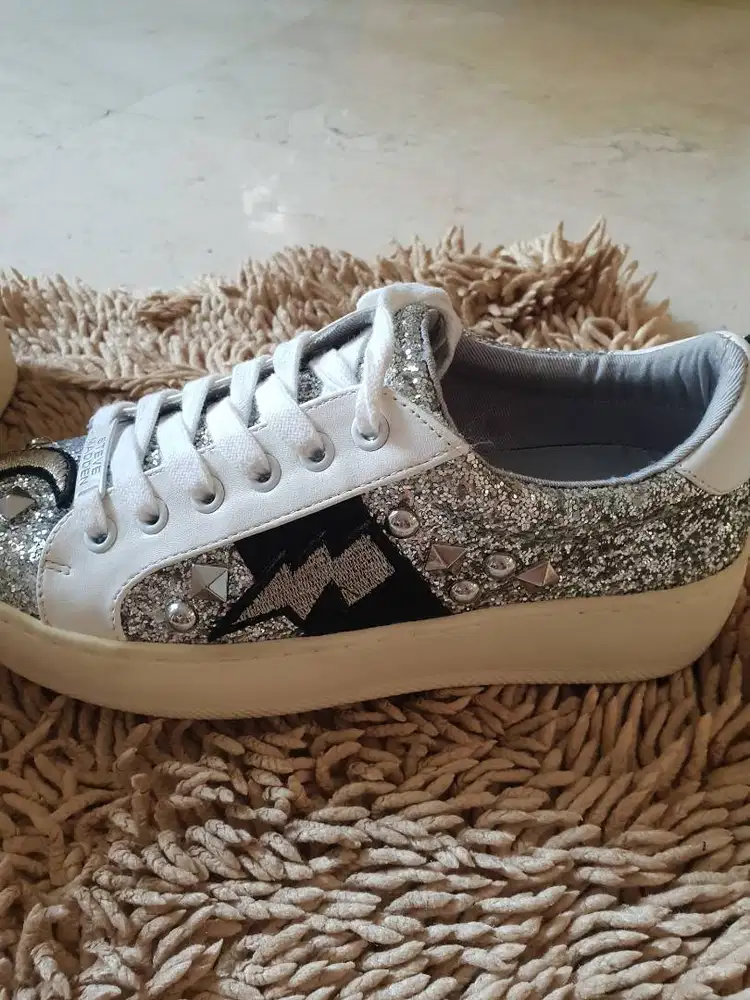 Preloved sepatu steve madden