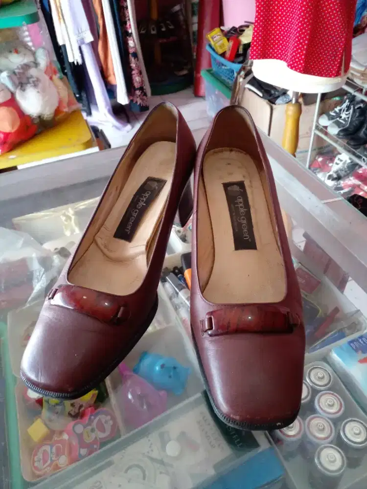 Aneka sepatu preloved